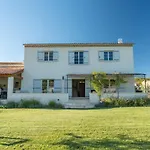 Pretty Provencal Bastide *