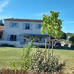Pretty Provencal Bastide Quinson